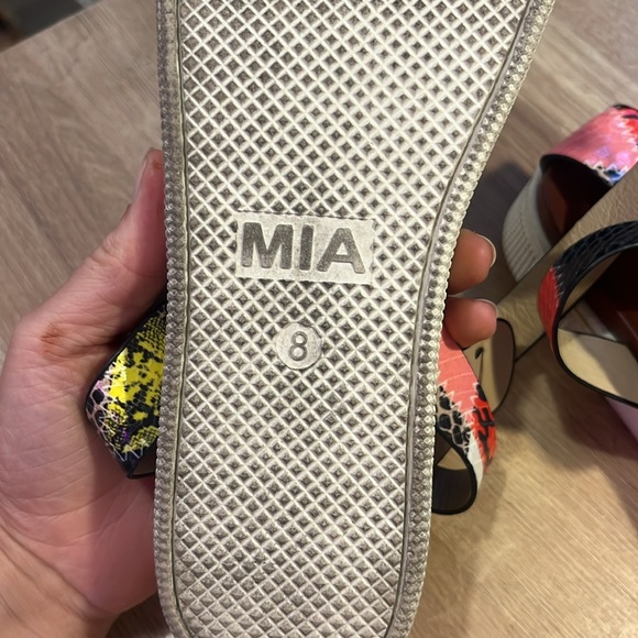 Colorful platform shoes - Picture 3 of 3